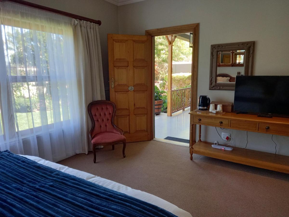 La Pension Guest House Oudtshoorn Exterior foto